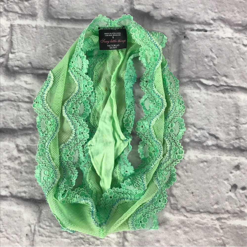 Y2K Vintage Sexy Little Things Victoria’s Secret Fishnet Lace Brazilian Panty - Picture 5 of 6